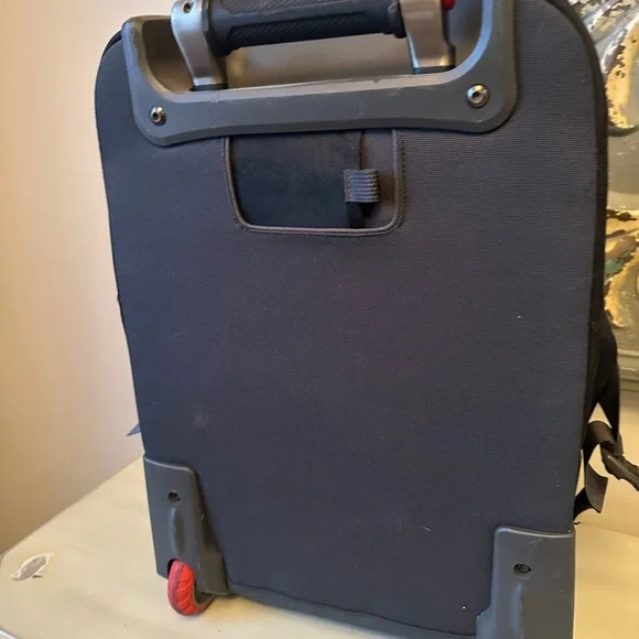 The north face double track wheeled travel bag suitcase